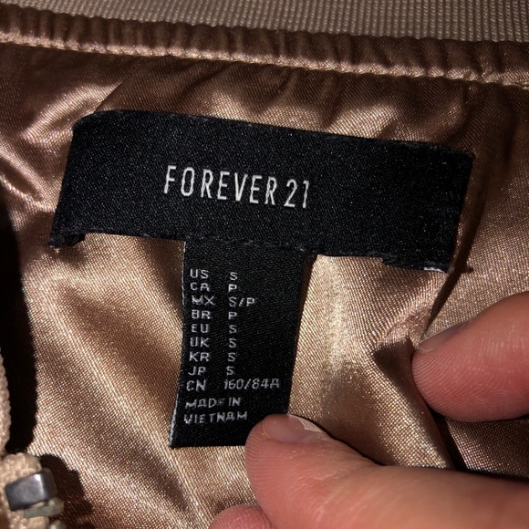 Gold puff jacket - Picture 2 of 2